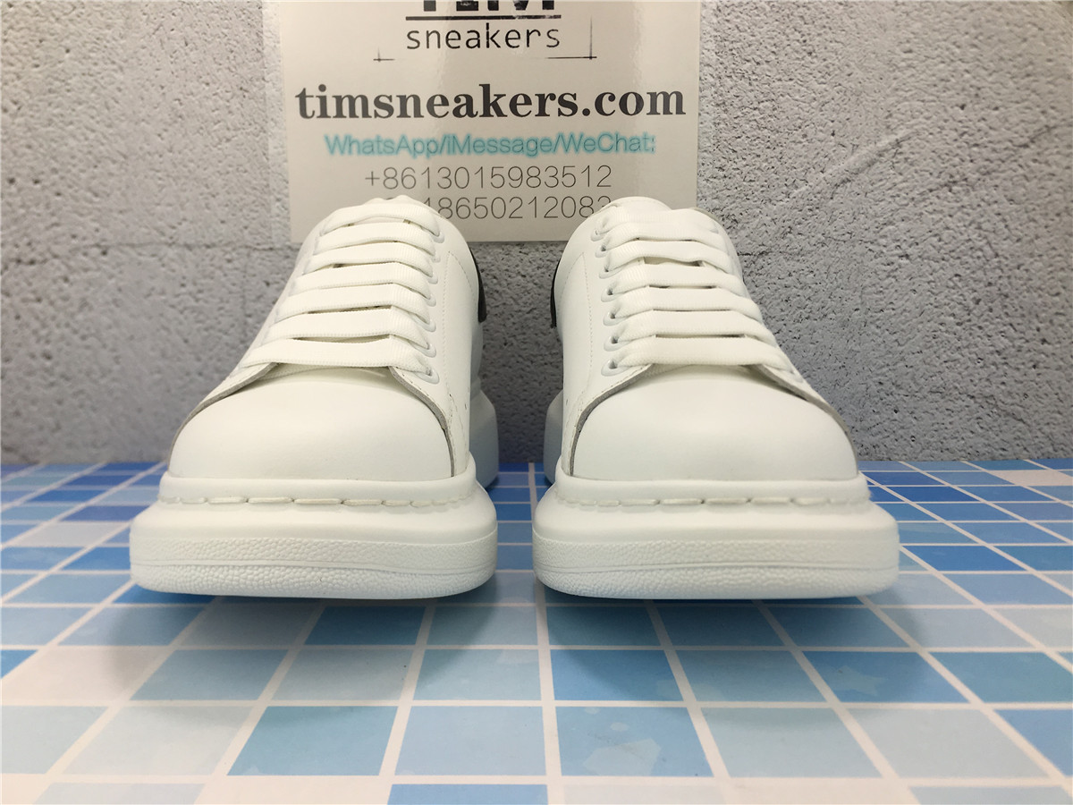 ALEXANDER MCQUEEN White & Black Oversized Sneakers 553680WHGP59061